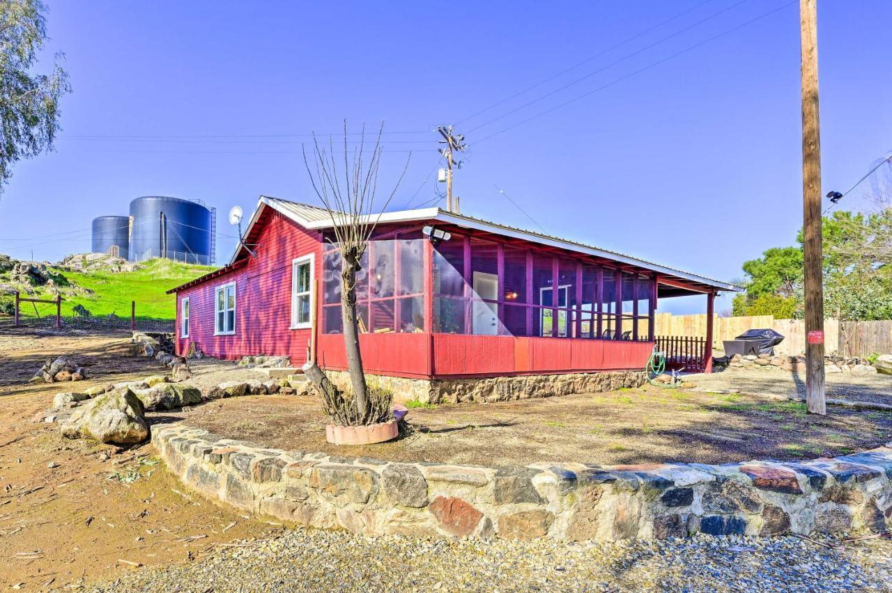 Peaceful Ranch Home With Sierra Nevada Views Woodlake Εξωτερικό φωτογραφία