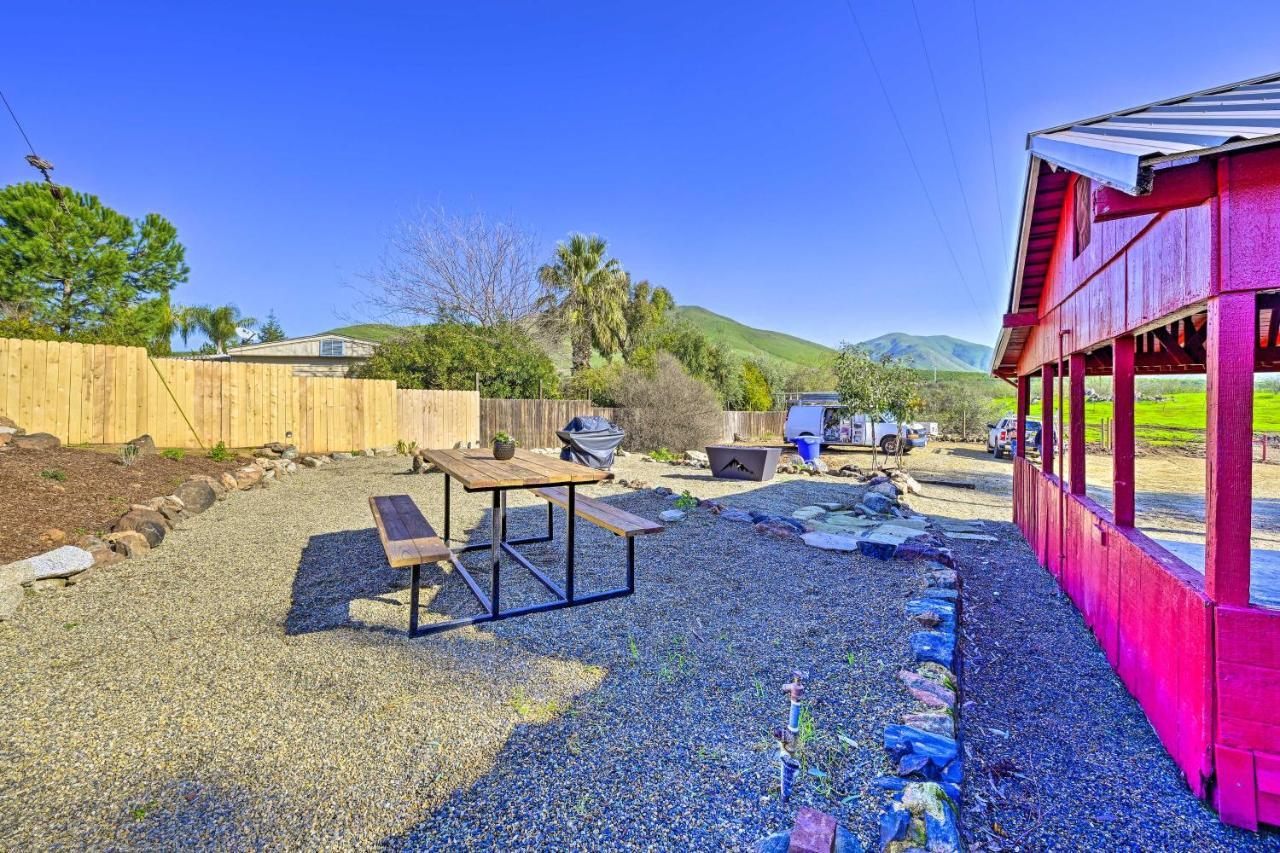 Peaceful Ranch Home With Sierra Nevada Views Woodlake Εξωτερικό φωτογραφία